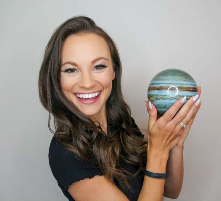 Emily Calandrelli