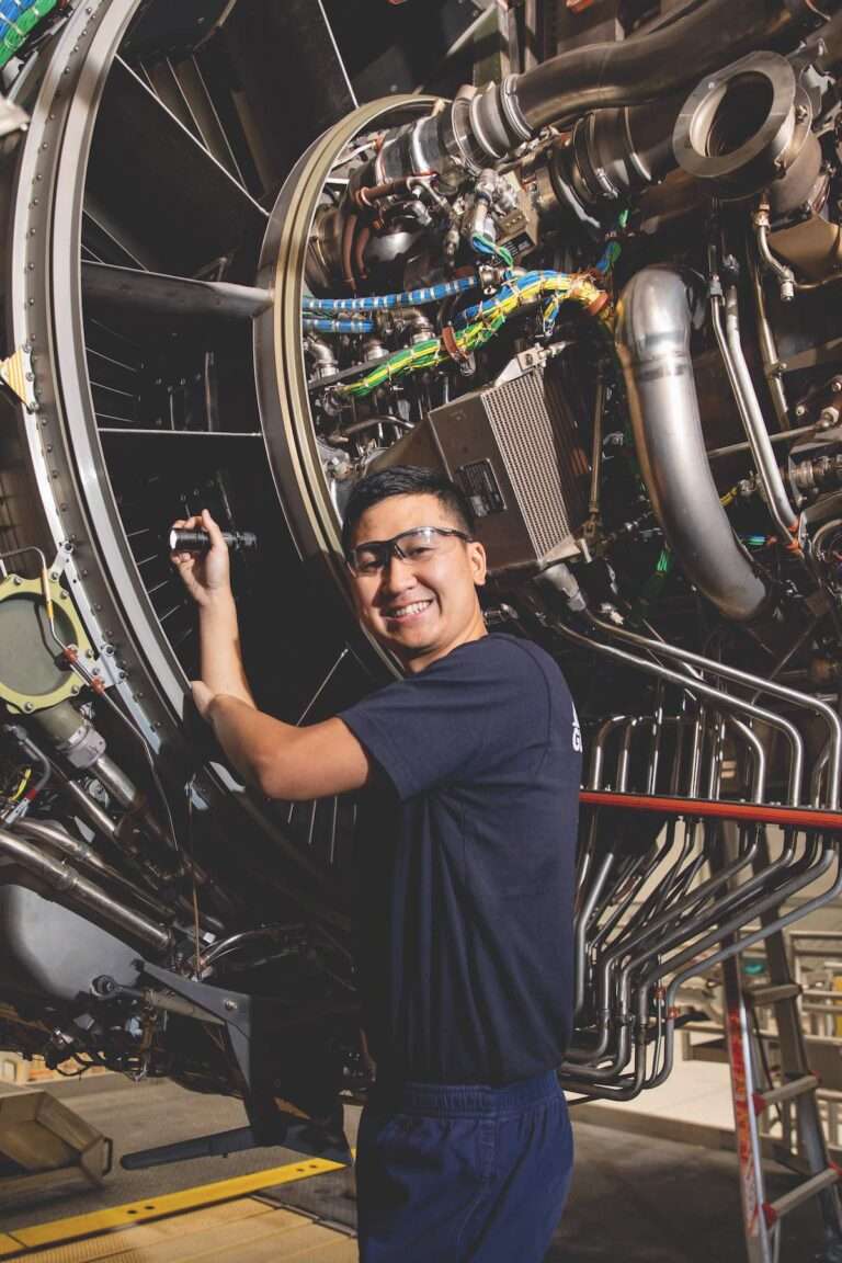 Aircraft structural technician