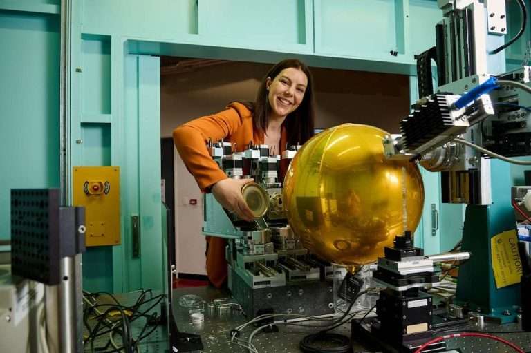 Beamline scientist at ANSTO
